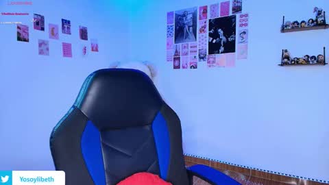 Snapshot of lev_akira chatting on September 17, 6:20 pm Akira online show from September 17, 6:20 pm