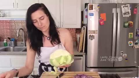 Snapshot of levity_opossum chatting on June 17, 12:02 am Levity online show from June 17, 12:02 am