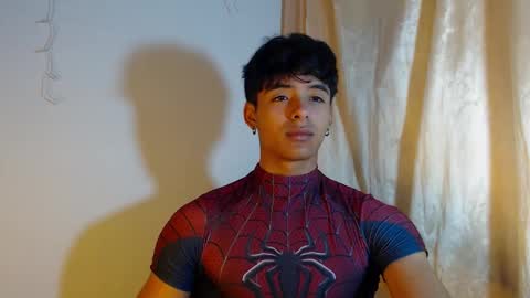 i  am lewis ly EDUARDO MEMDOZA15 online show from January 13, 3:17 pm