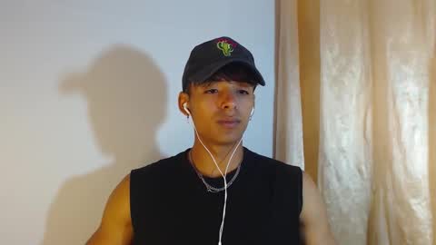 i  am lewis ly EDUARDO MEMDOZA15 online show from February 11, 3:06 pm