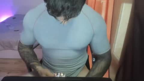 Snapshot of lewis_muscleee chatting on June 25, 1:48 pm blablablack online show from June 25, 1:48 pm