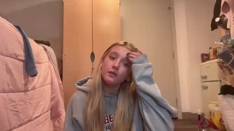lexisRose online show from December 13, 12:09 am