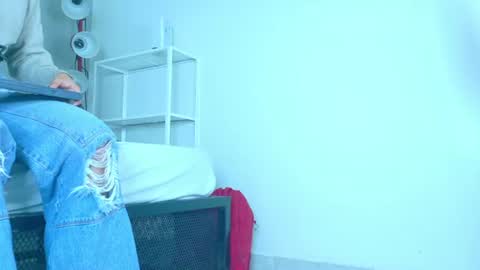 Snapshot of lexadominant__ chatting on July 1, 9:44 am L E X A online show from July 1, 9:44 am