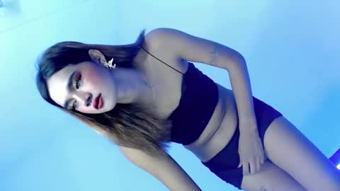 Lexia online show from February 17, 5:19 pm