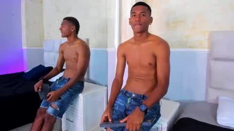 Snapshot of lexianddeker chatting on October 1, 5:41 pm Lexi Derek online show from October 1, 5:41 pm