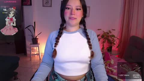 Snapshot of lexie_babe chatting on December 30, 3:03 am Lexie Thompson   8pm  0000am -5 online show from December 30, 3:03 am