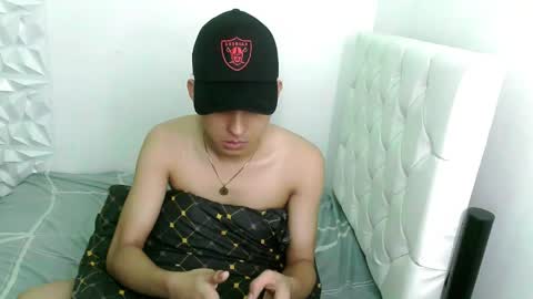Snapshot of lexie_morganxx chatting on May 19, 9:48 am lex online show from May 19, 9:48 am