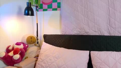 Lixie And Nte online show from December 15, 2:38 am