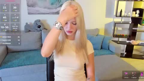 Snapshot of lexieblonde chatting on June 10, 6:01 am lexieblonde online show from June 10, 6:01 am
