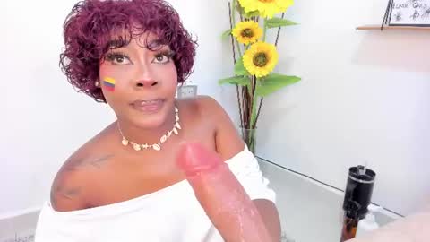 Snapshot of lexieegrey chatting on July 3, 4:13 pm Lexieegrey online show from July 3, 4:13 pm