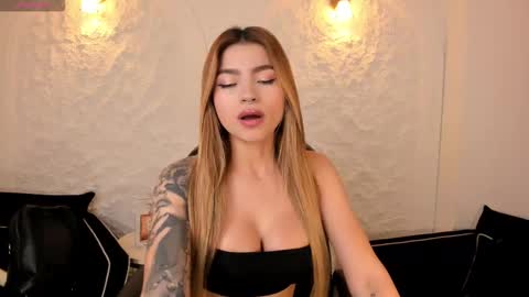 Lexie  online show from February 3, 7:19 pm