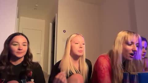 lexiiismith online show from February 23, 5:05 am