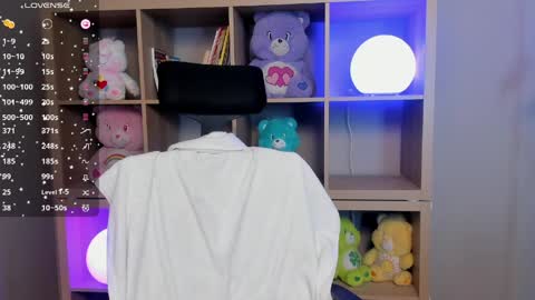 Snapshot of lexirouge__ chatting on May 5, 5:04 am lexirouge online show from May 5, 5:04 am