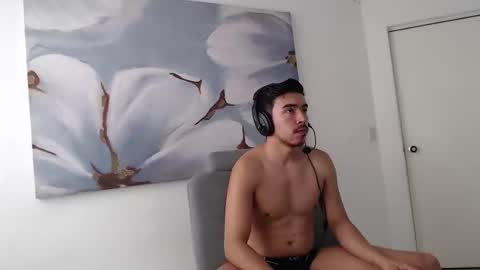 Snapshot of lexxandbuster chatting on December 30, 3:35 pm LEXX BUSTER online show from December 30, 3:35 pm