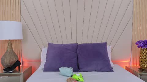 Snapshot of lexxi_gb chatting on May 29, 8:29 pm lexxi_gb online show from May 29, 8:29 pm