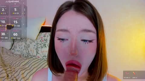 lexi miu online show from April 13, 7:52 pm