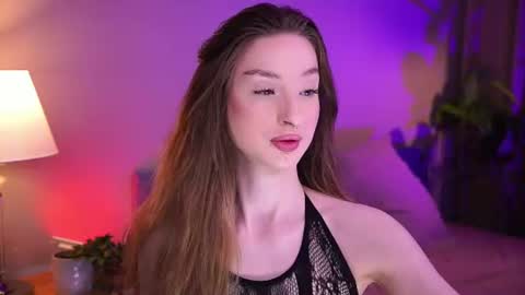 Snapshot of lexy_exe chatting on June 13, 8:51 pm Lexy online show from June 13, 8:51 pm