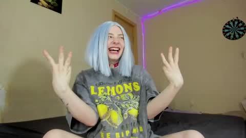 Snapshot of lexy_l0vy chatting on May 13, 7:06 am LexxxY online show from May 13, 7:06 am