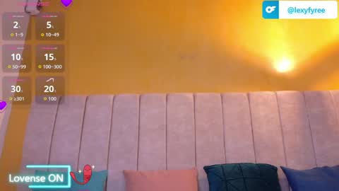  Lexy  online show from May 21, 11:39 am