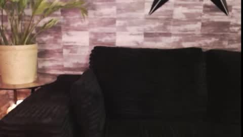 lexywetrain online show from February 5, 3:00 am