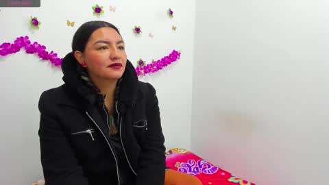 Snapshot of lexyy24_ chatting on February 18, 9:27 am lexyy24_ online show from February 18, 9:27 am