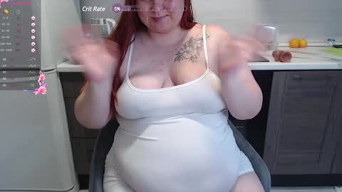 Snapshot of leyaloveee chatting on December 8, 4:39 pm Your Leya online show from December 8, 4:39 pm