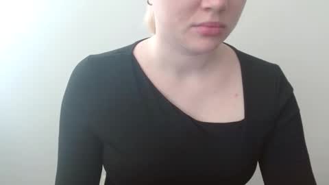 Leyla online show from March 4, 6:30 am