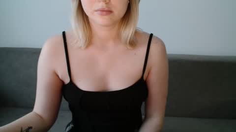 Leyla online show from April 5, 4:48 pm