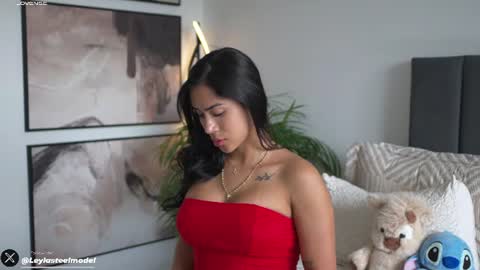 Snapshot of leyla_steel chatting on July 9, 4:33 pm INSTA leylasteel model online show from July 9, 4:33 pm