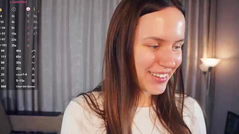 Snapshot of lezlieimeson chatting on December 19, 7:37 am Adeline Di or just cute girl3 online show from December 19, 7:37 am