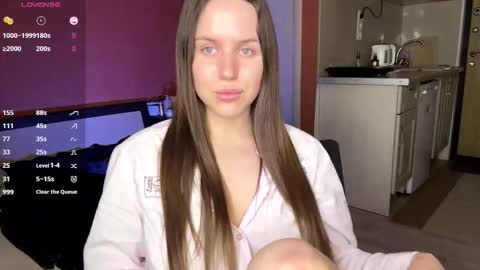 Snapshot of lezlieimeson chatting on February 1, 7:23 pm Adeline Di or just cute girl3 online show from February 1, 7:23 pm