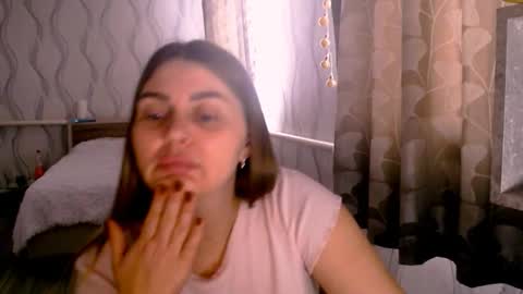 Snapshot of li_lit chatting on February 20, 6:26 am li_lit online show from February 20, 6:26 am