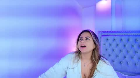 Lia  online show from February 4, 3:34 am