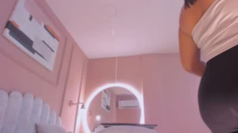 Snapshot of lia_ass chatting on January 3, 10:20 am Liss 3 online show from January 3, 10:20 am