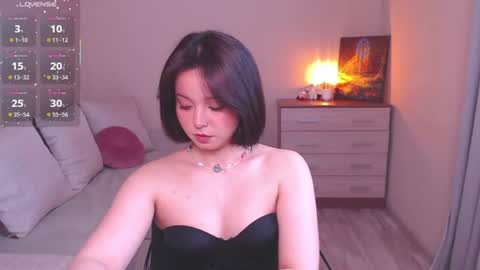 Snapshot of lia_hetty chatting on June 11, 11:41 am L I A online show from June 11, 11:41 am
