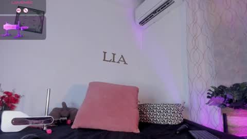 Lia Jhonson online show from March 26, 11:27 am