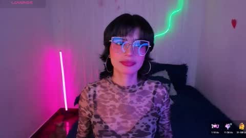 lia_leandro888 online show from March 11, 10:38 pm