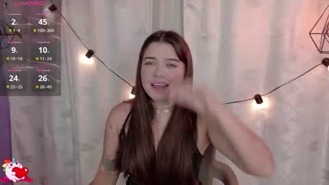 lia_little18 online show from July 18, 10:02 pm
