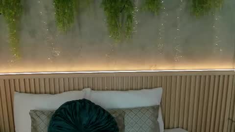 Snapshot of lia_montclair chatting on July 16, 12:00 pm lia_montclair online show from July 16, 12:00 pm