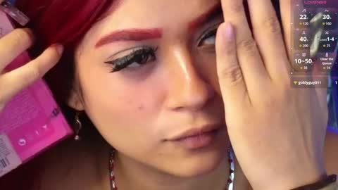 Snapshot of lia_varel chatting on May 5, 2:03 pm lia_varel online show from May 5, 2:03 pm