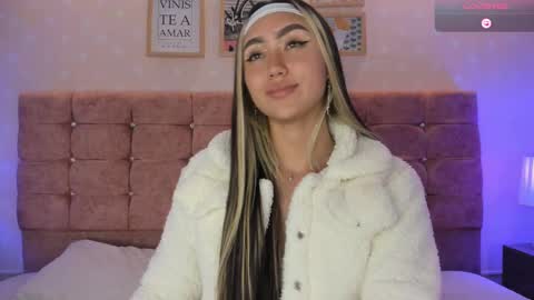 Snapshot of liaa_18 chatting on February 19, 9:06 am Liaa online show from February 19, 9:06 am