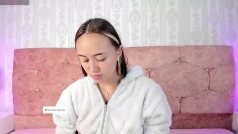 Snapshot of liaa_18 chatting on September 21, 2:35 am Liaa online show from September 21, 2:35 am