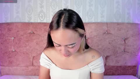 Snapshot of liaa_18 chatting on September 25, 3:54 am Liaa online show from September 25, 3:54 am