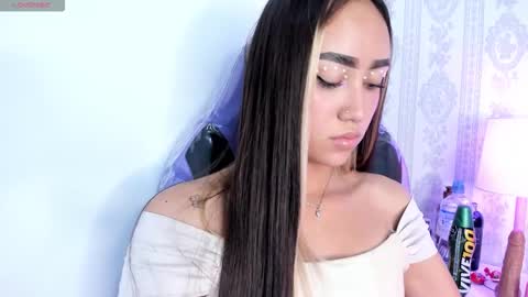 Snapshot of liaa_18 chatting on October 8, 4:54 am Liaa online show from October 8, 4:54 am