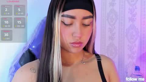 Snapshot of liaa_18 chatting on December 20, 5:14 am Liaa online show from December 20, 5:14 am