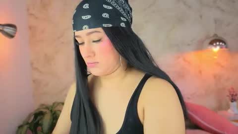 Lia Cox online show from December 4, 3:05 am