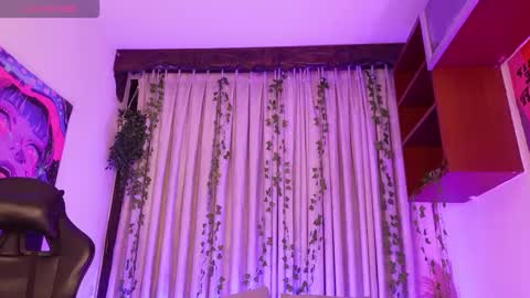 Lia online show from February 4, 11:38 am