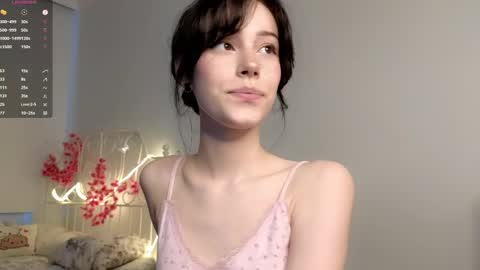 Lia  online show from May 23, 9:24 am