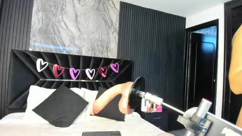 Liah Fontaine online show from March 31, 11:43 am