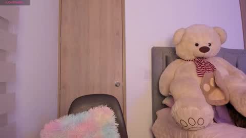 Snapshot of liahkimi chatting on October 3, 11:46 pm Lia  online show from October 3, 11:46 pm